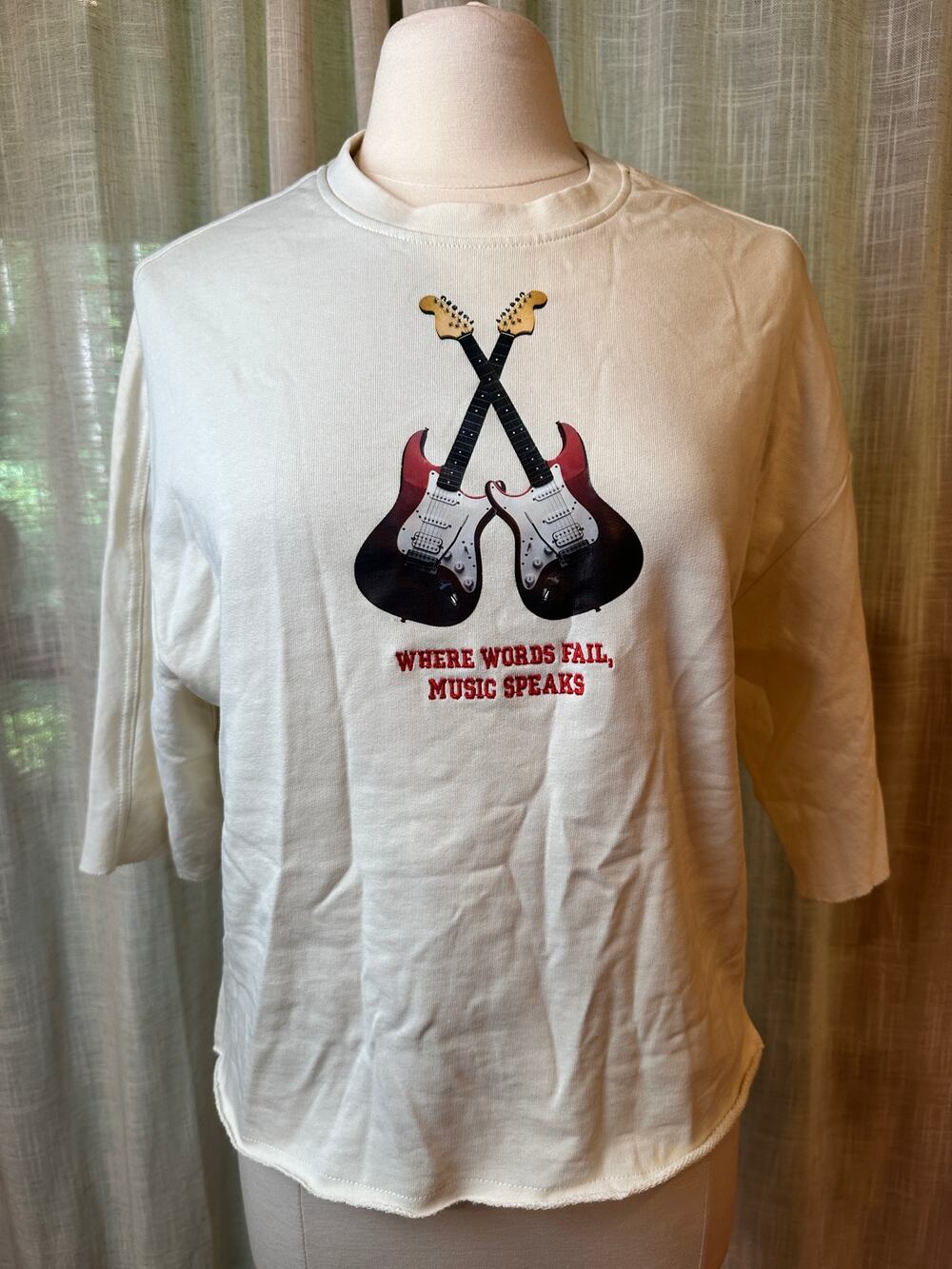 Switch Limited Edition Music Speaks Graphic Top Size S